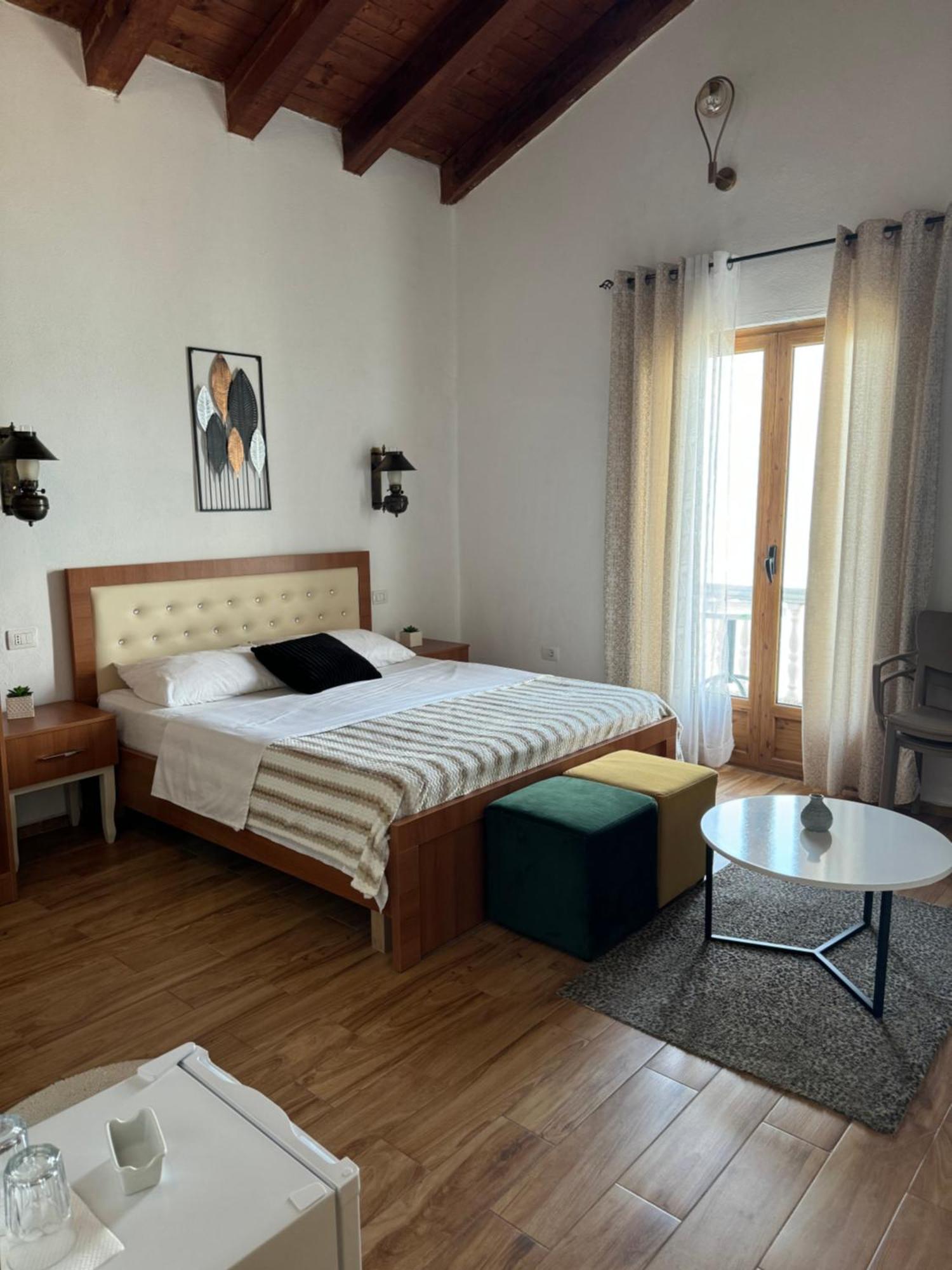 Bella Vista Bed & Breakfast Shkoder Exterior photo