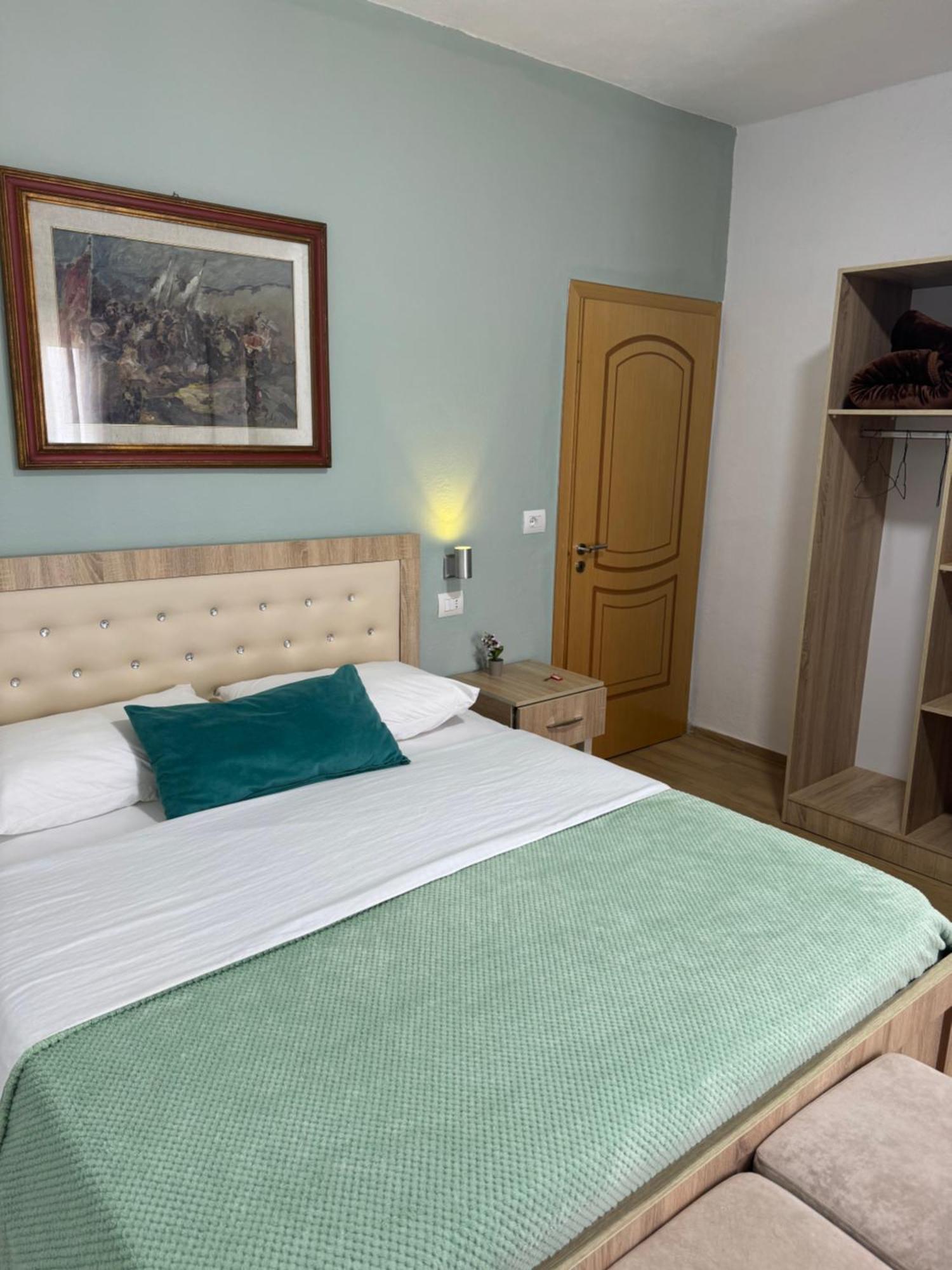 Bella Vista Bed & Breakfast Shkoder Exterior photo