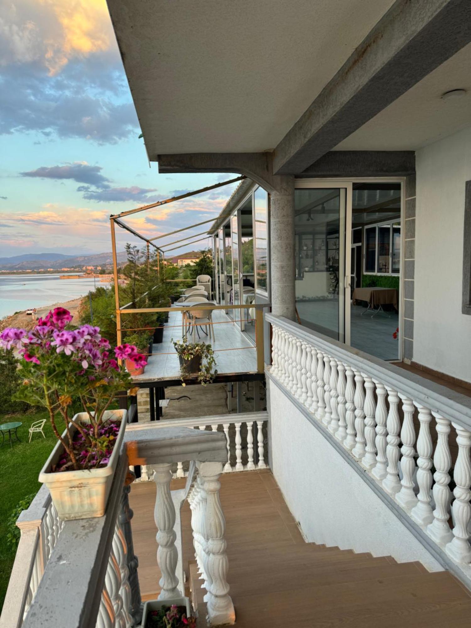 Bella Vista Bed & Breakfast Shkoder Exterior photo