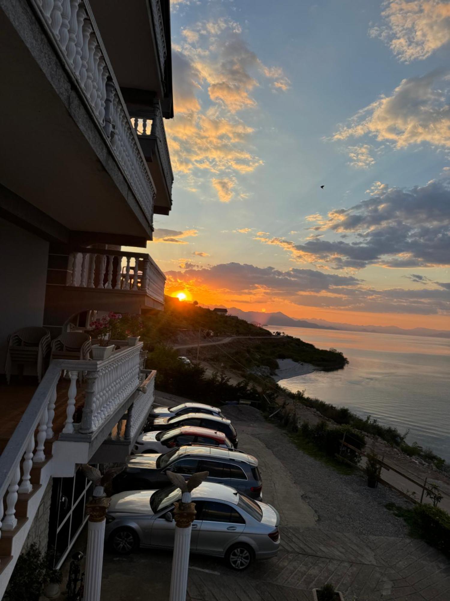Bella Vista Bed & Breakfast Shkoder Exterior photo